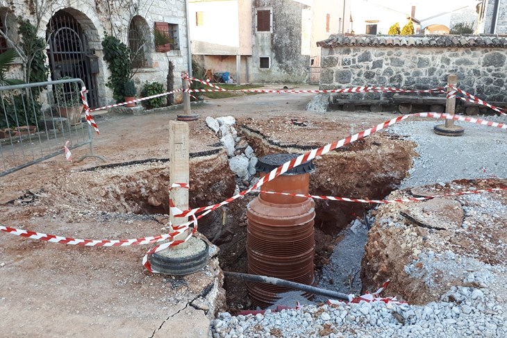 Gradnja kanalizacije u naselju Veleniki